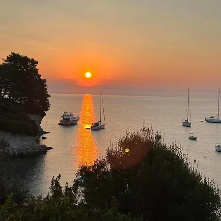 Aronis Spyros Panoramic Seaview *