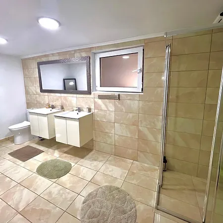 Aronis Spyros Panoramic Seaview Appartement