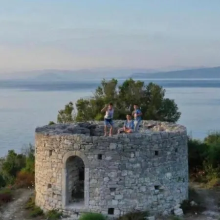 Aronis Spyros Panoramic Seaview Λογγός