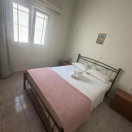 Aronis Spyros Panoramic Seaview Apartamento *