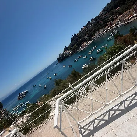 Aronis Spyros Panoramic Seaview Apartament